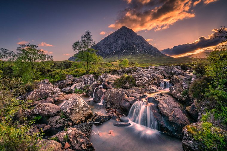 091 Glencoe, buachaille etiv mor waterval.jpg